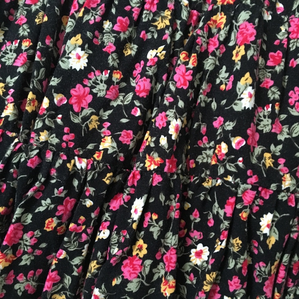 Floral mini skirt - Picture 3 of 5